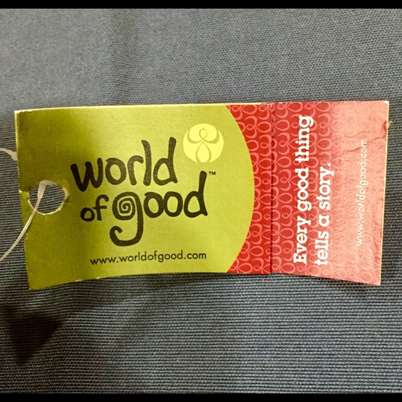 3 Decorative Ceramic Bowls by " World of Good" - Picture 7 of 10